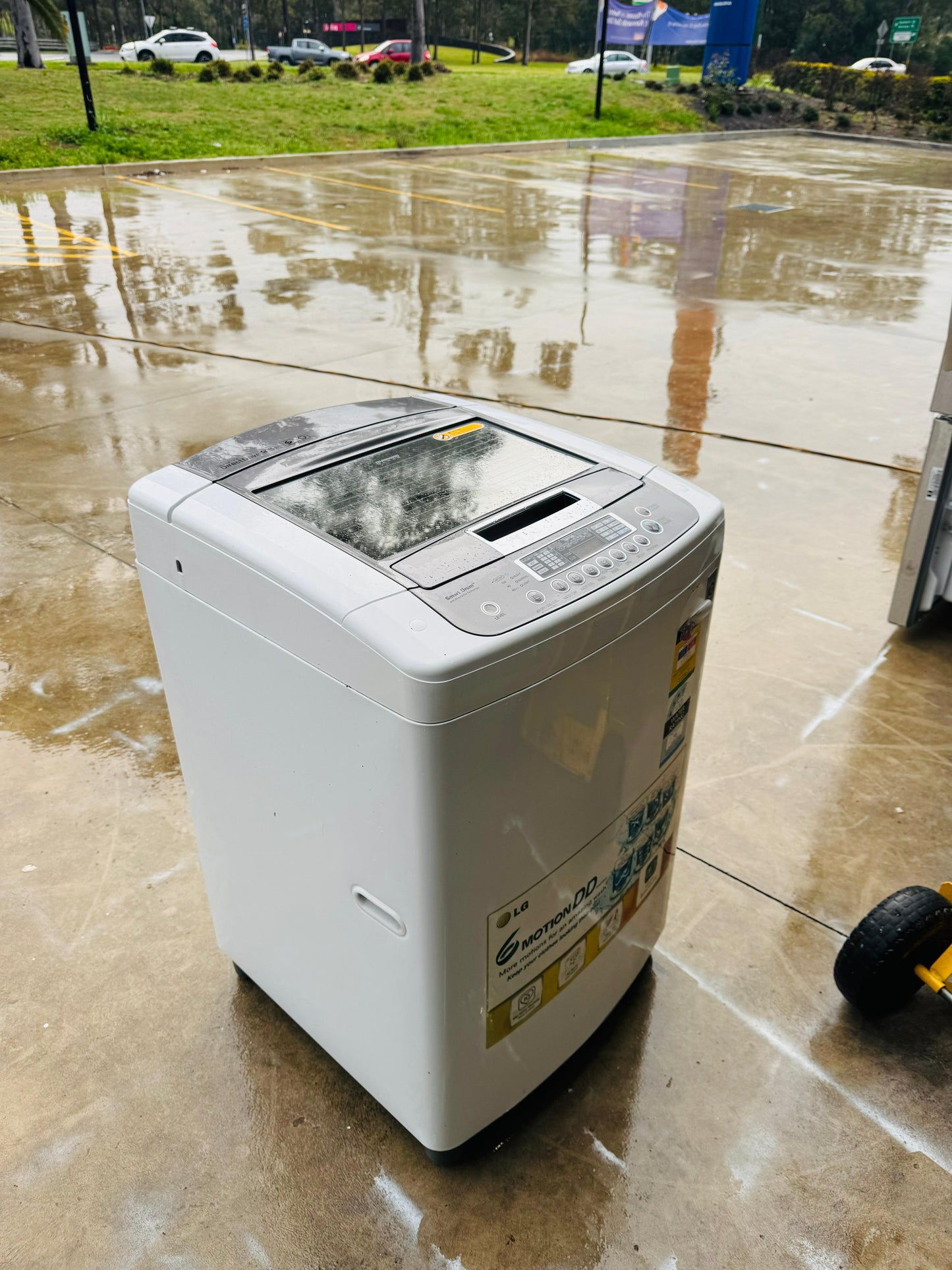 LG 9.5KGS TOP LOADER WASHING MACHINE