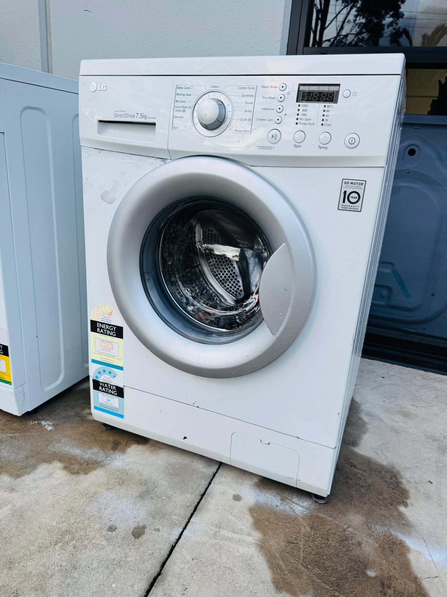 LG 7.5KGS FRONT LOADER WASHING MACHINE