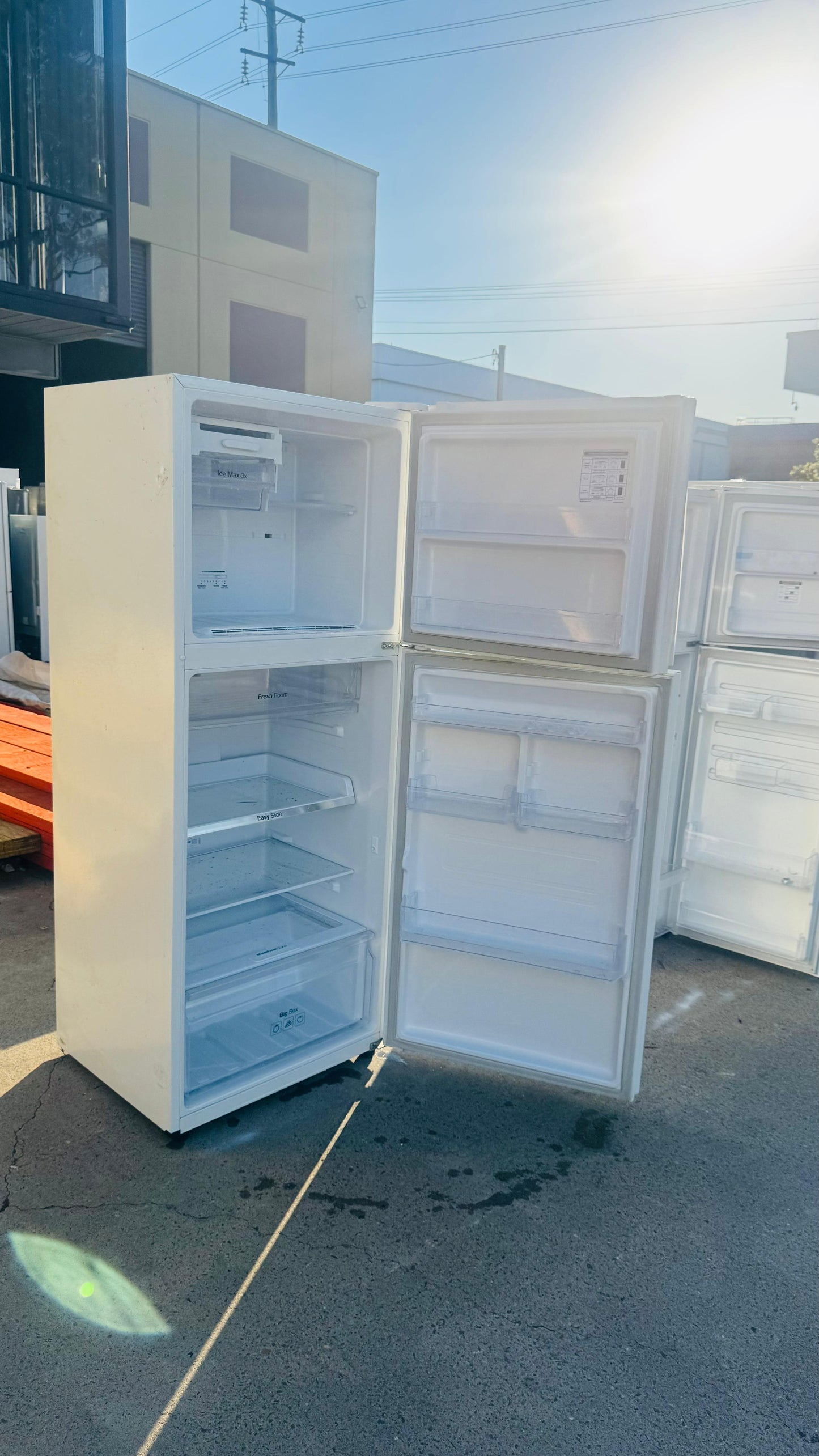 SAMSUNG 393 LITRES FRIDGE FREEZER