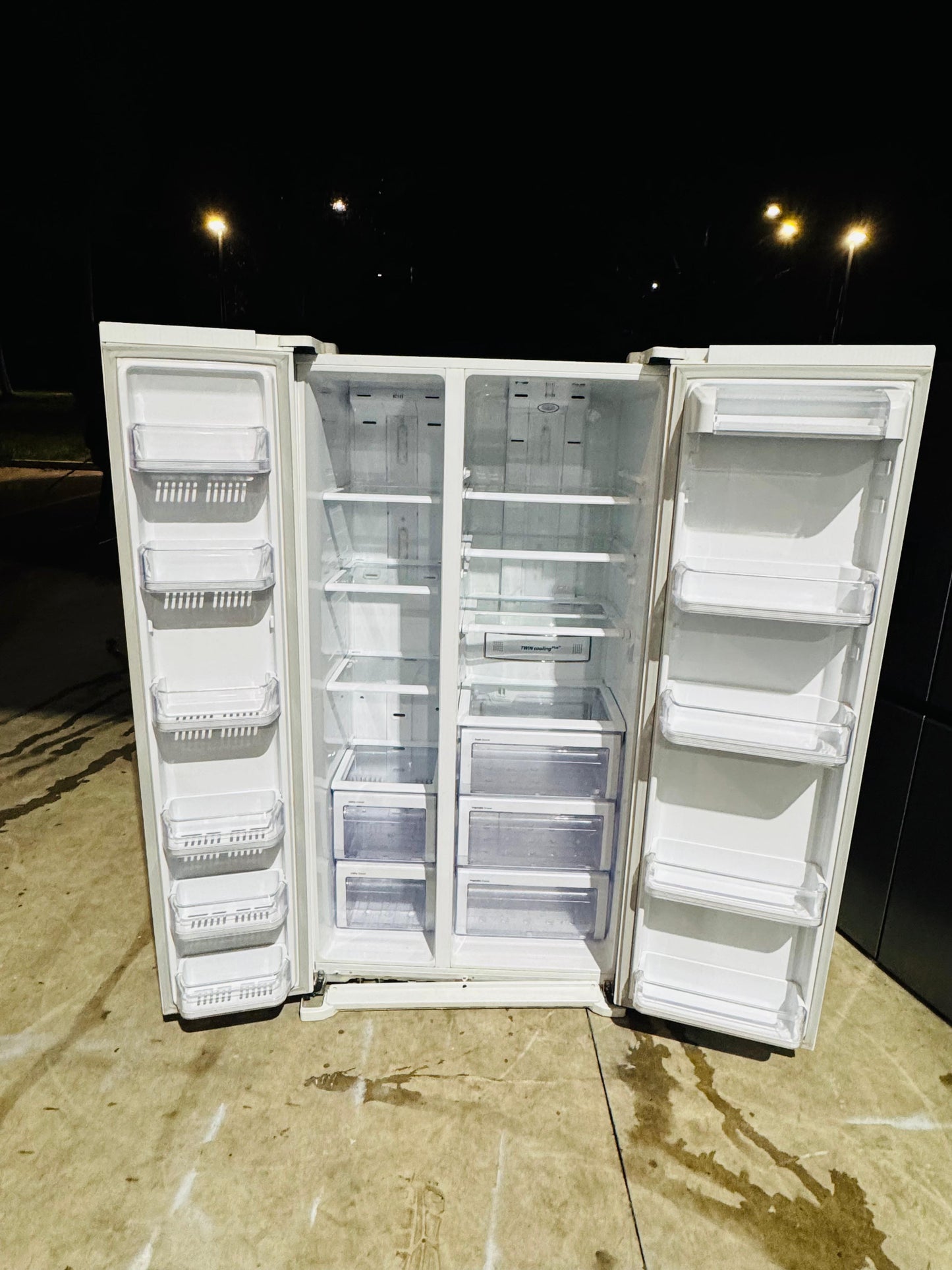SAMSUNG 713 LITRES SIDW BY SIDE DOOR FRIDGE FREEZER