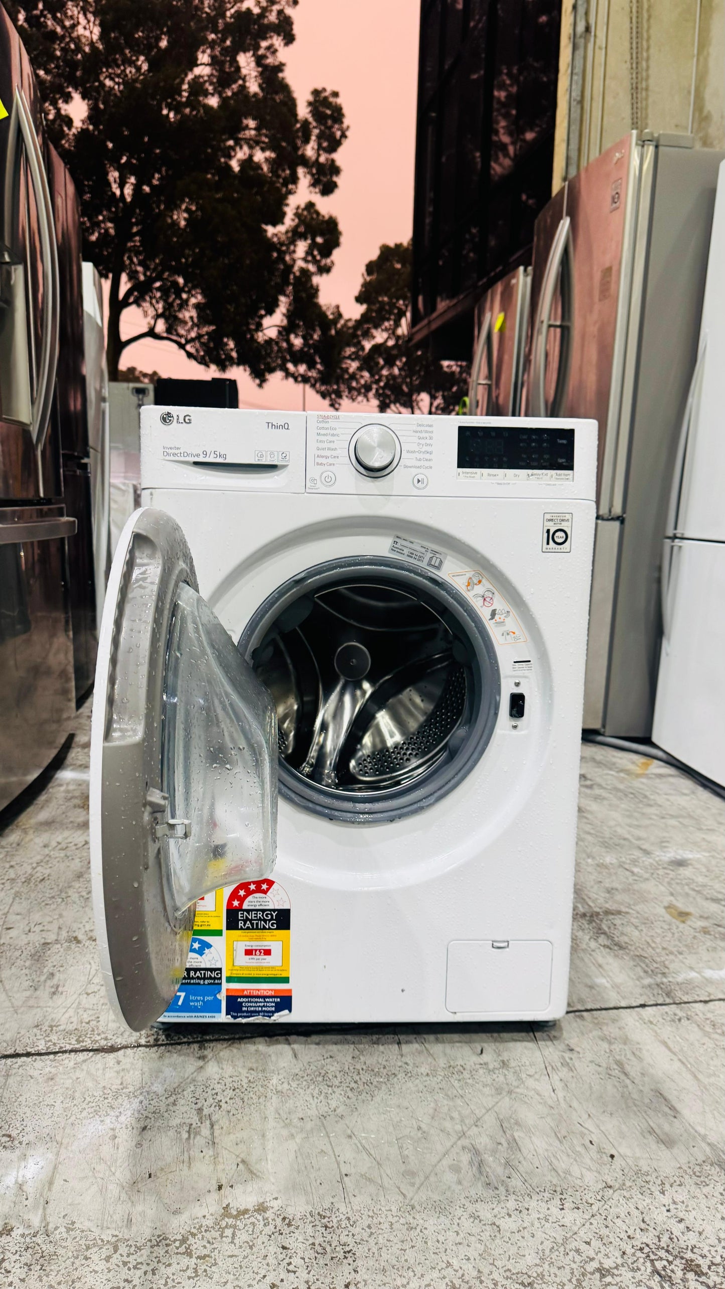 LG 9KGS FRONT LOADER WASHING MACHINE