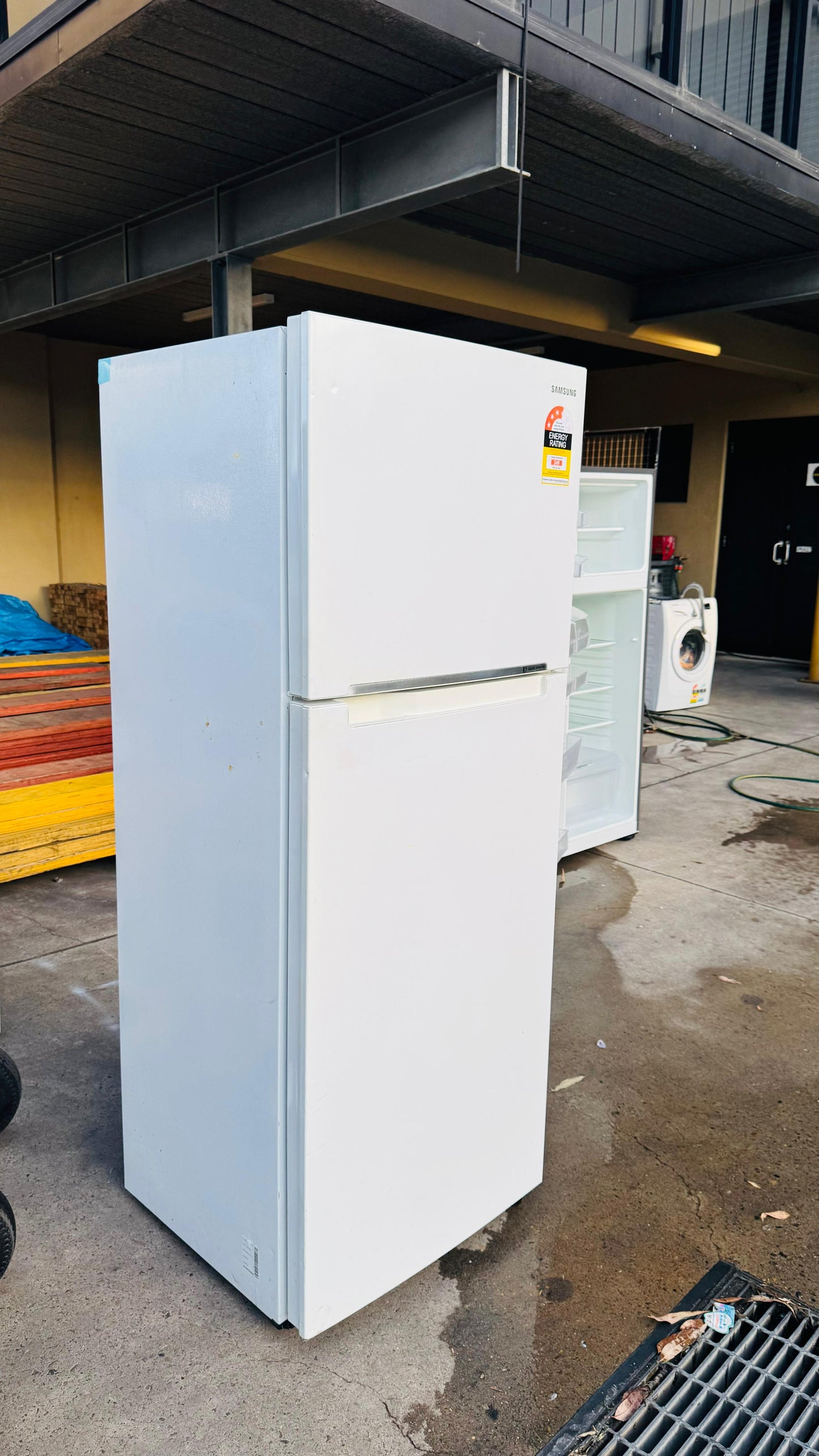 SAMSUNG 419 LITRES FRIDGE FREEZER