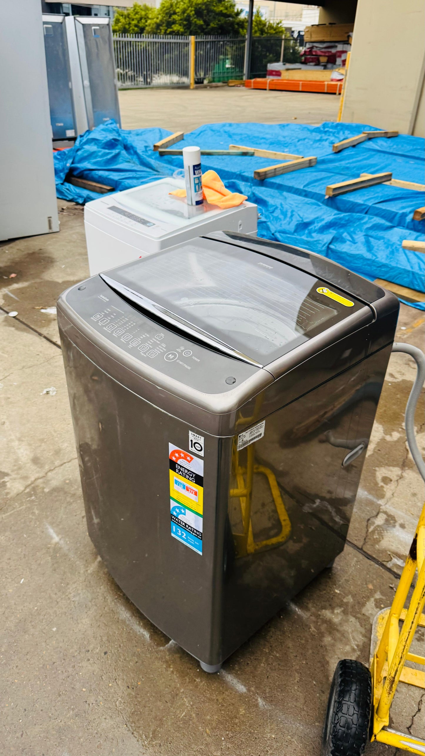 LG 9KGS TOP LOADER WASHING MACHINE