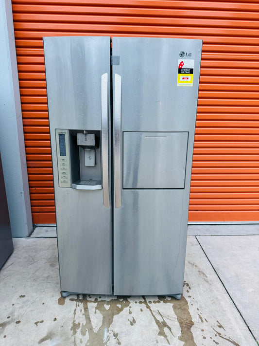 LG 693 LITRES SIDE BY SIDE DOOR FRIDGE FREEZER