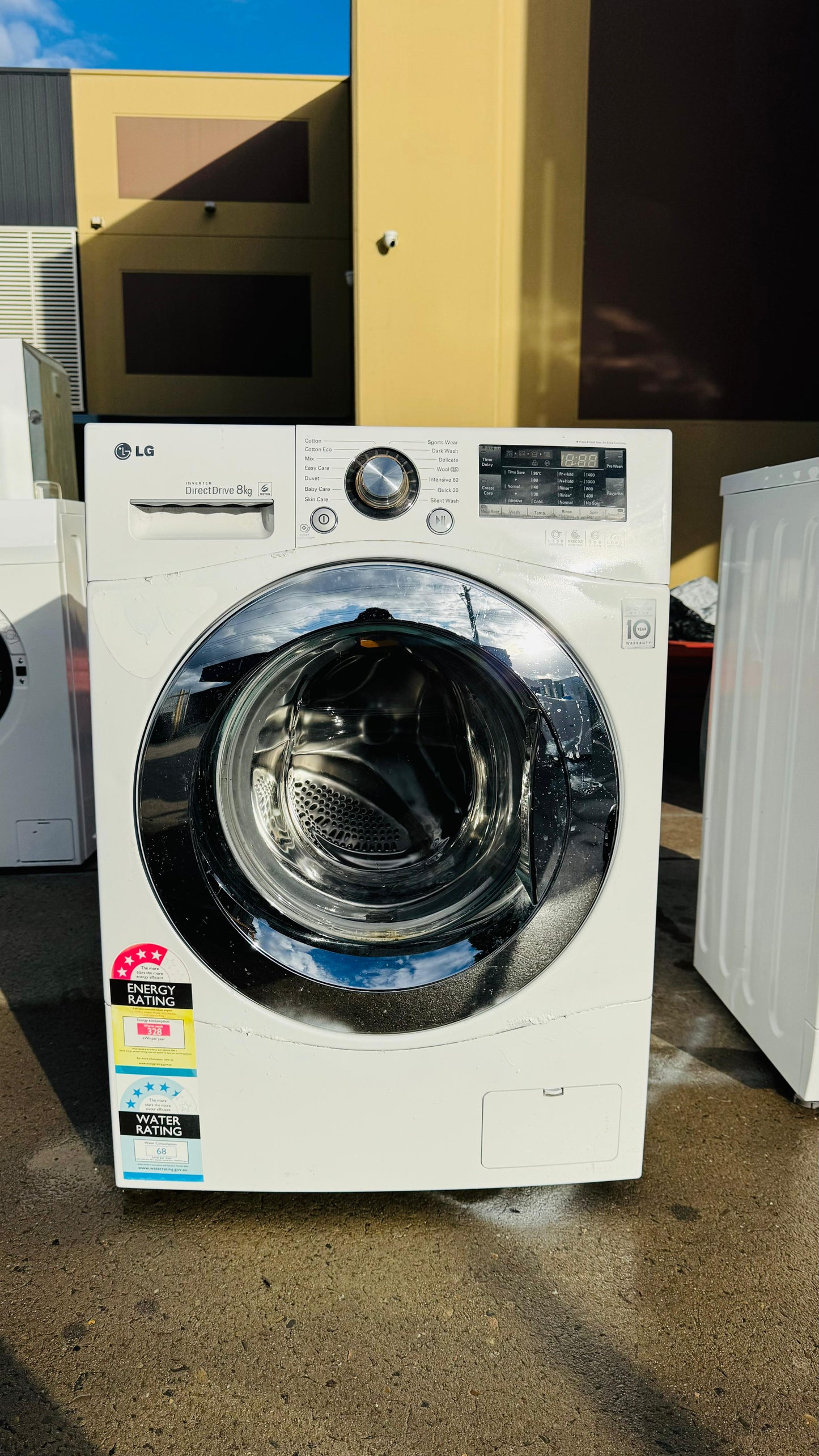 LG 8KGS FRONT LOADER WASHING MACHINE