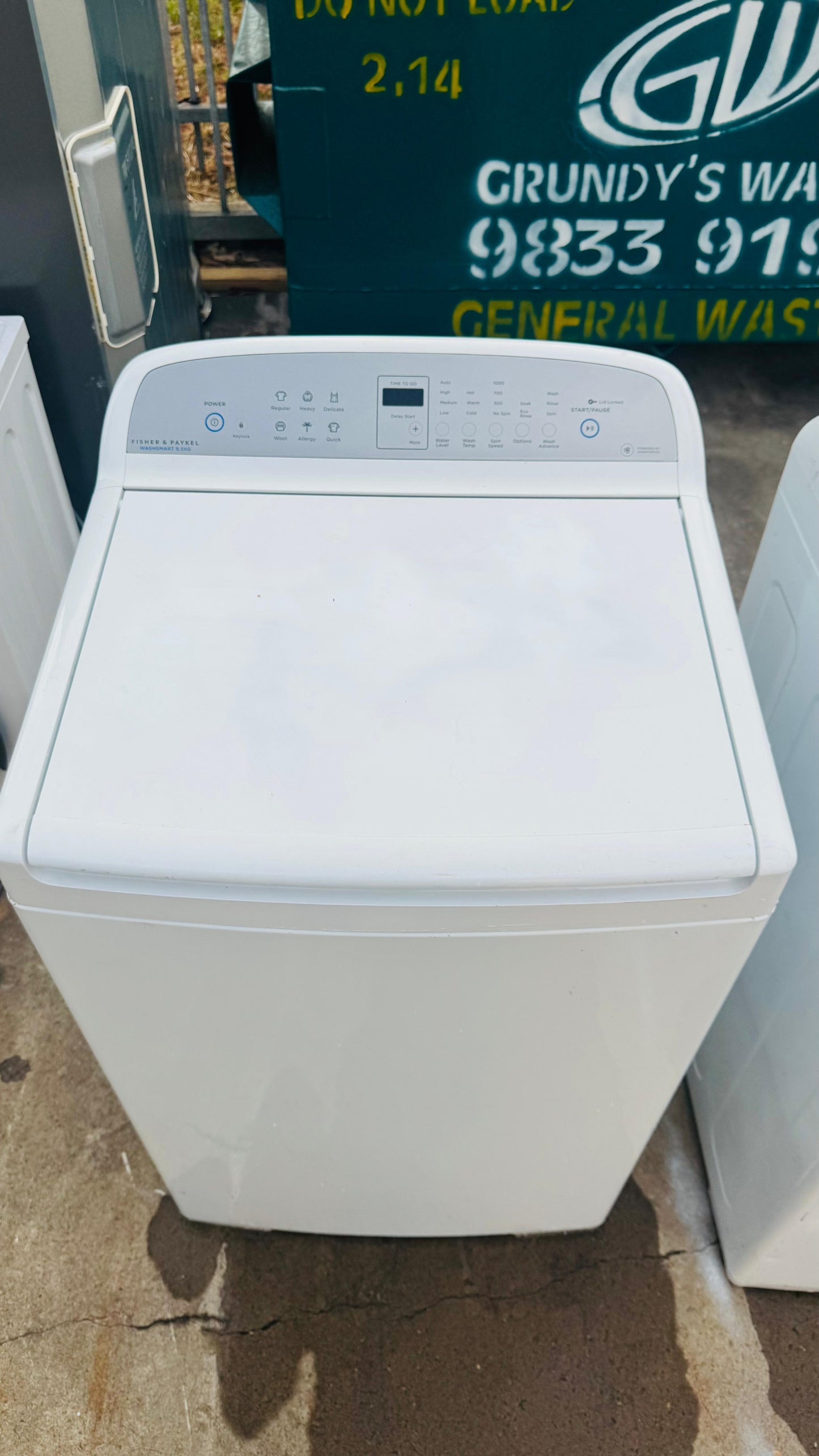 FISHER AND PAYKEL 8.5KGS TOP LOADER WASHING MACHINE