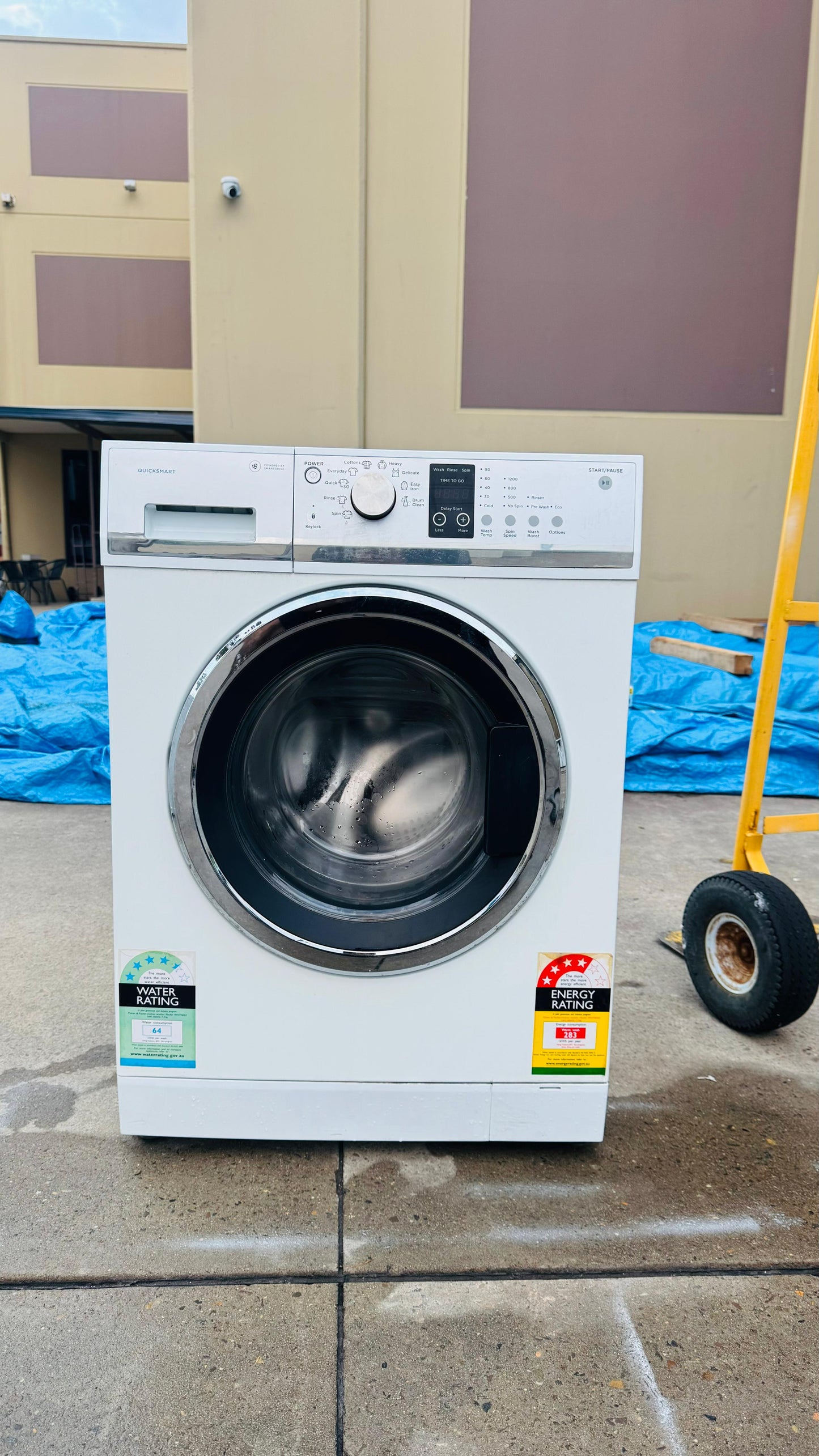 FISHER AND PAYKEL 7.5KGS FRONT LOADER WASHING MACHINE