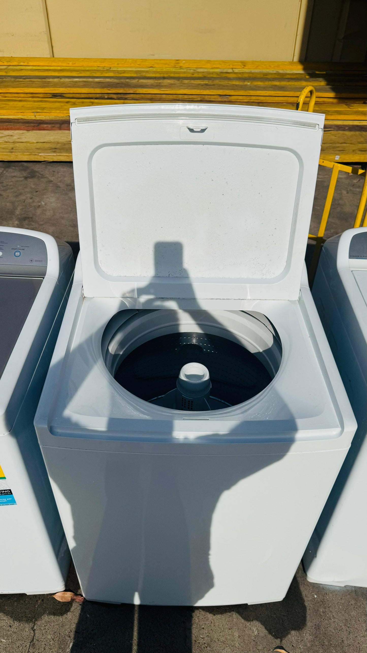 FISHER AND PAYKEL 10 KGS TOP LOADER WASHING MACHINE