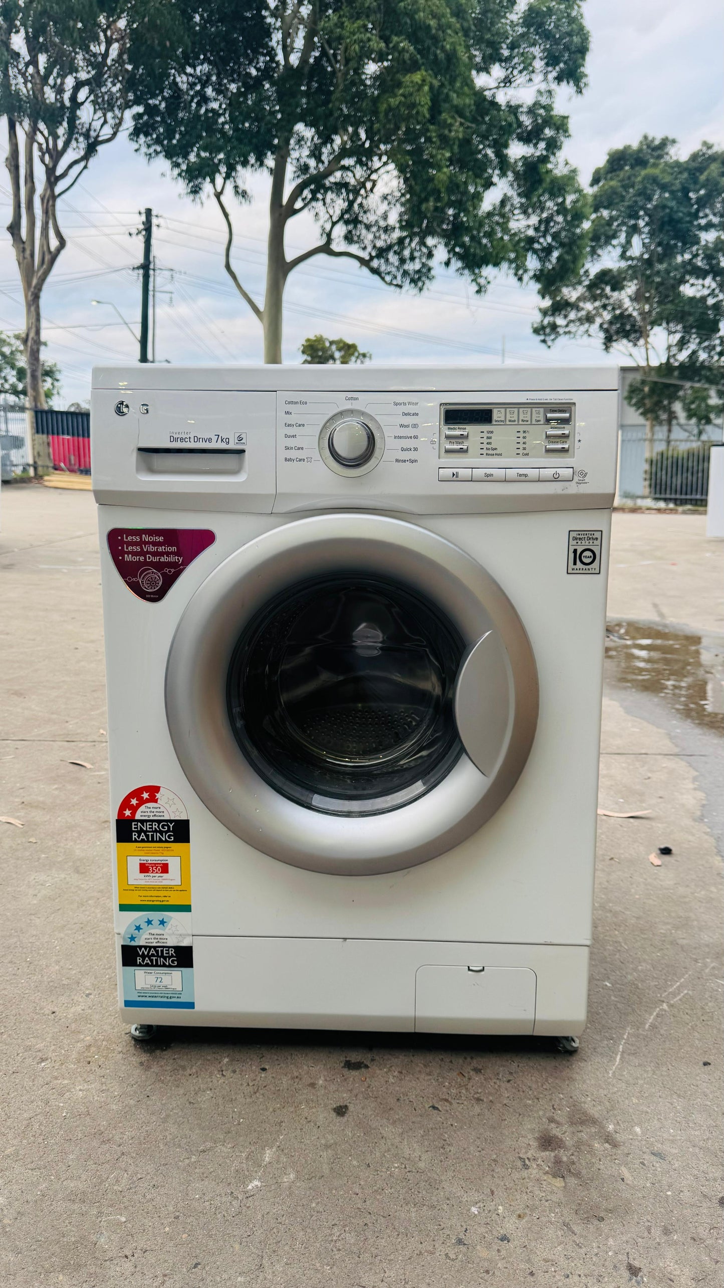 LG 7KGS FRONT LOADER WASHING MACHINE