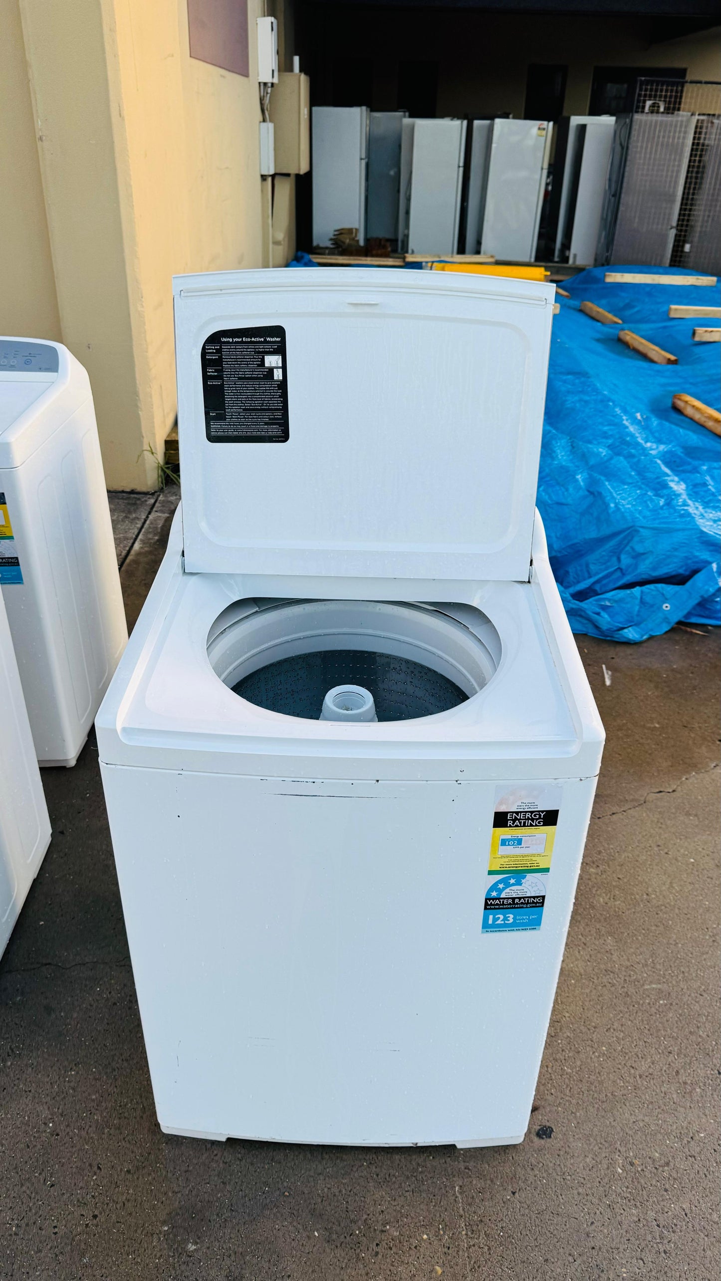 FISHER AND PAYKEL 10KGS TOP LOADER WASHING MACHINE