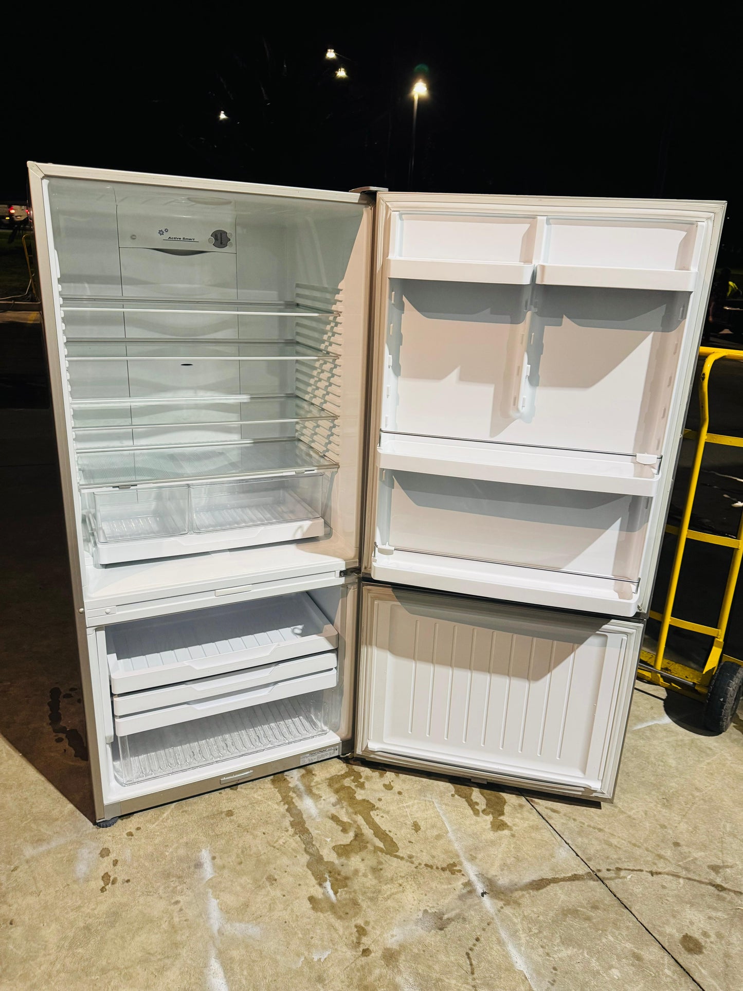 FISHER AND PAYKEL 519 LITRES FRIDGE FREEZER