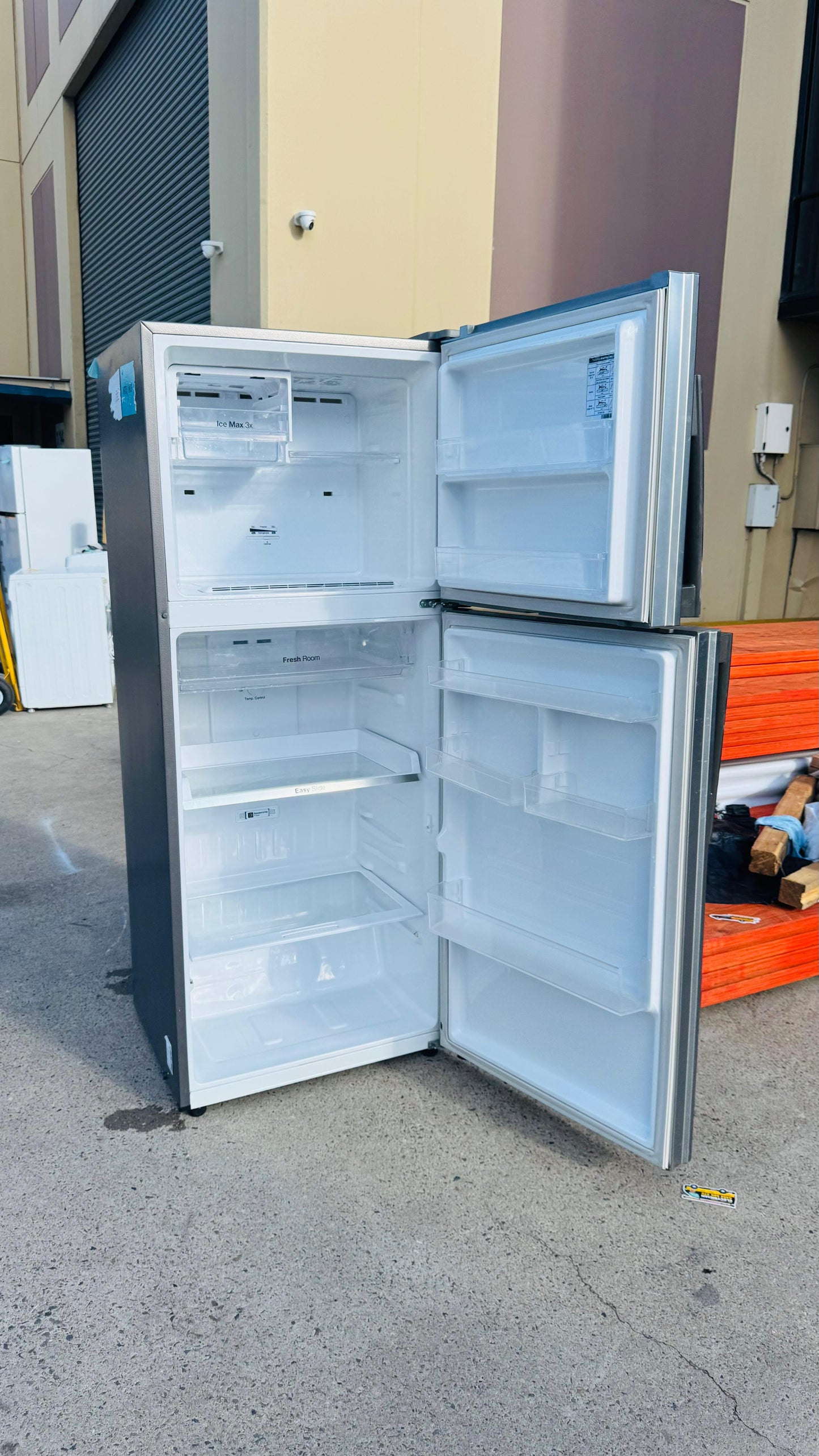 SAMSUNG 393 LITRES FRIDGE FREEZER