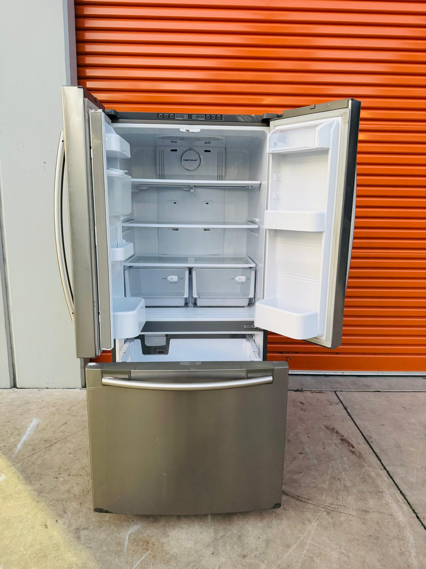 SAMSUNG 579 LITRES FRENCH DOOR FRIDGE FREEZER