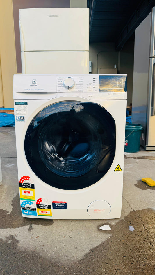 ELECTROLUX 7.5KGS FRONT LOADER WASHING MACHINE