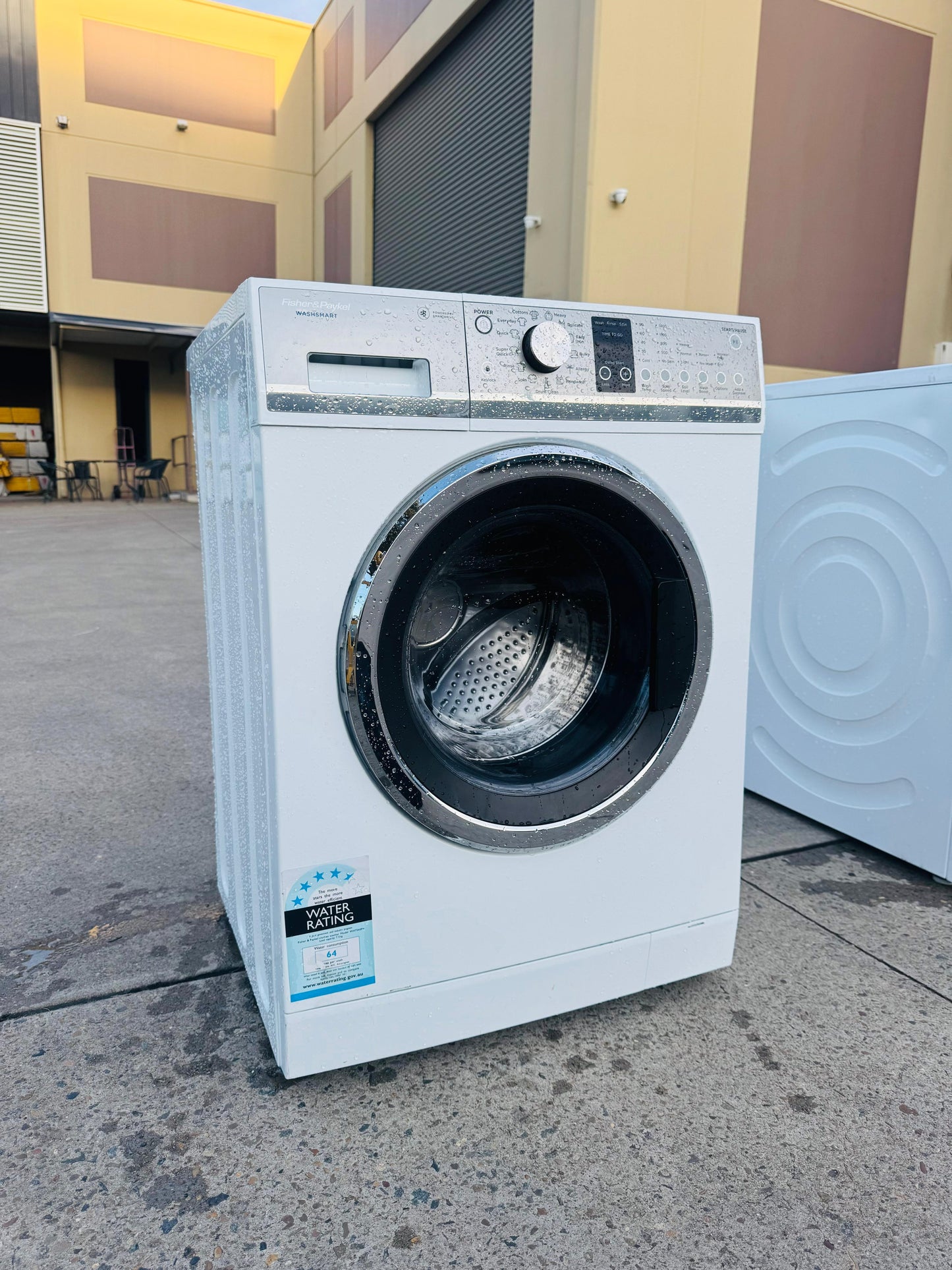 FISHER AND PAYKEL 7.5KGS FRONT LOADER WASHING MACHINE