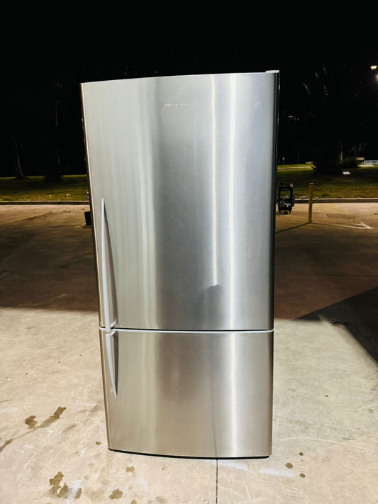 FISHER AND PAYKEL 519 LITRES FRIDGE FREEZER