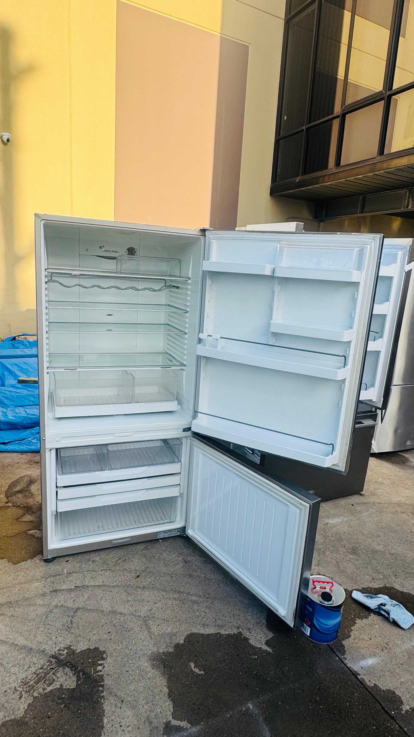 FISHER AND PAYKEL 519 LITRES FRIDGE FREEZER