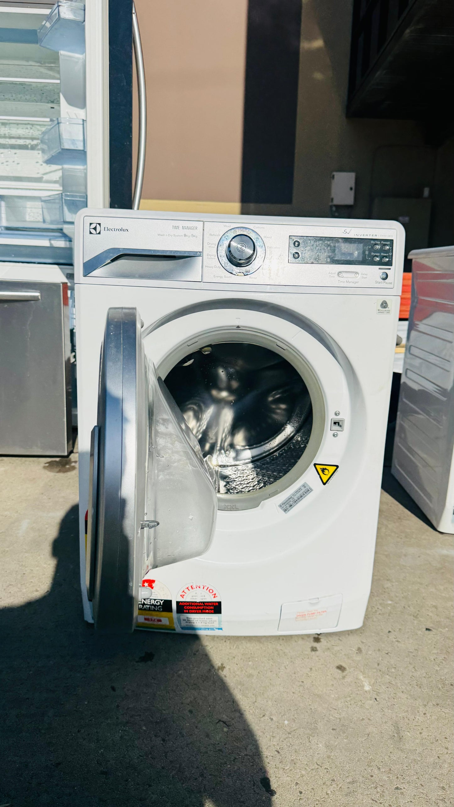 ELECTROLUX 8KGS FRONT LOADER WASHING MACHINE