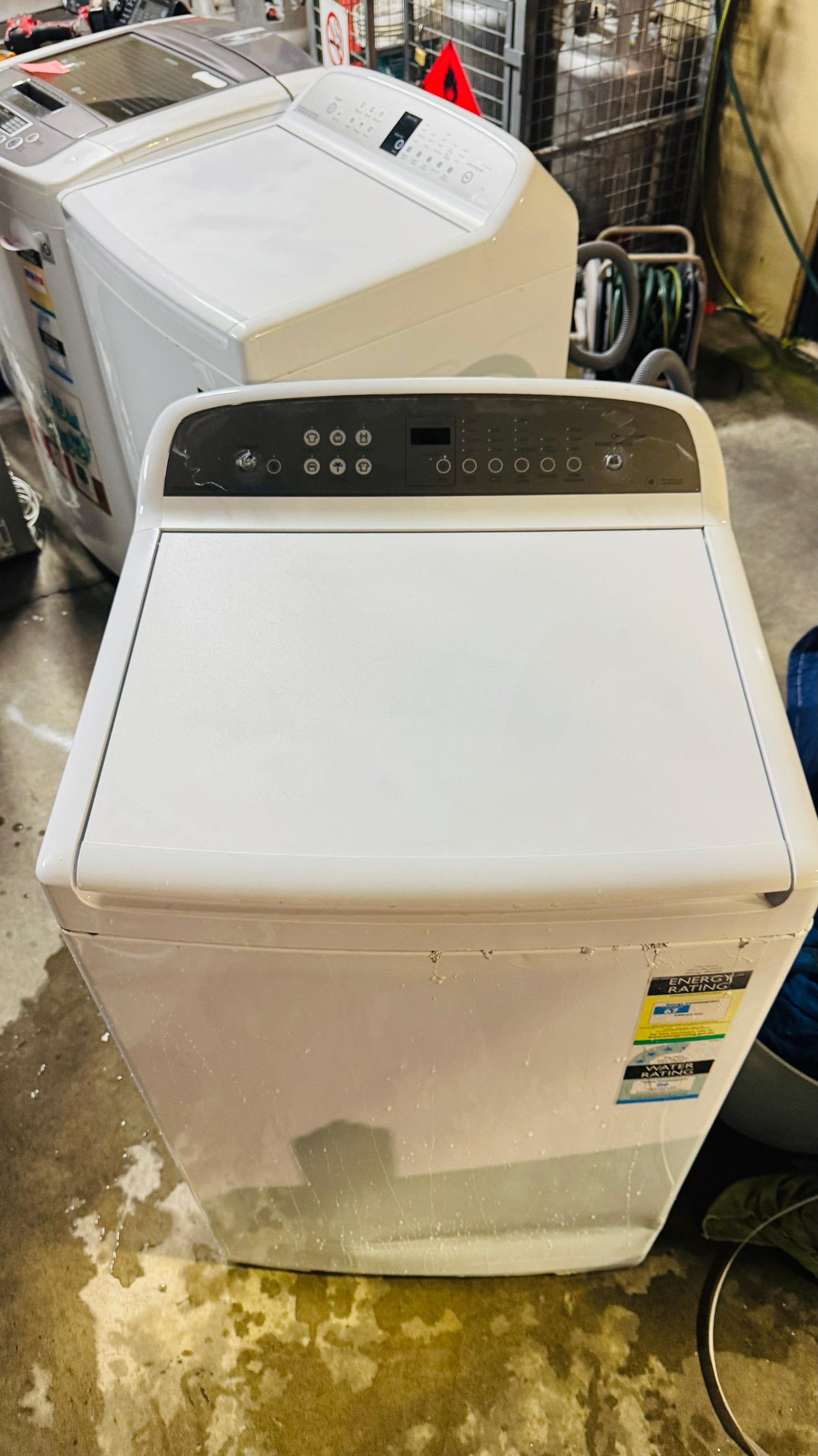 FISHER AND PAYKEL 7 KGS TOP LOADER WASHING MACHINE