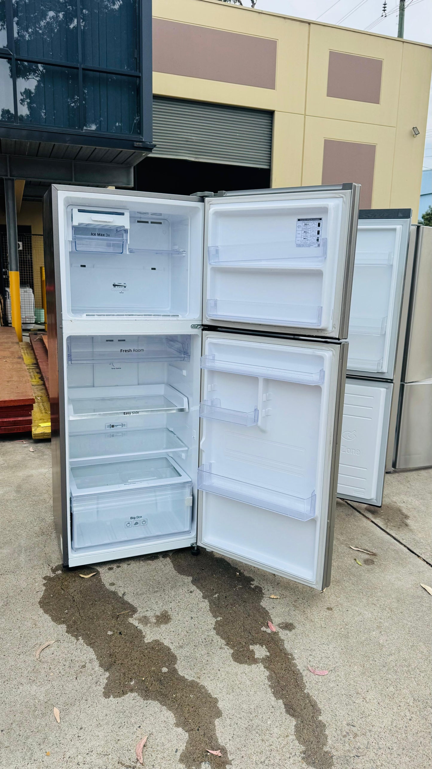 SAMSUNG 393 LITRES FRIDGE FREEZER