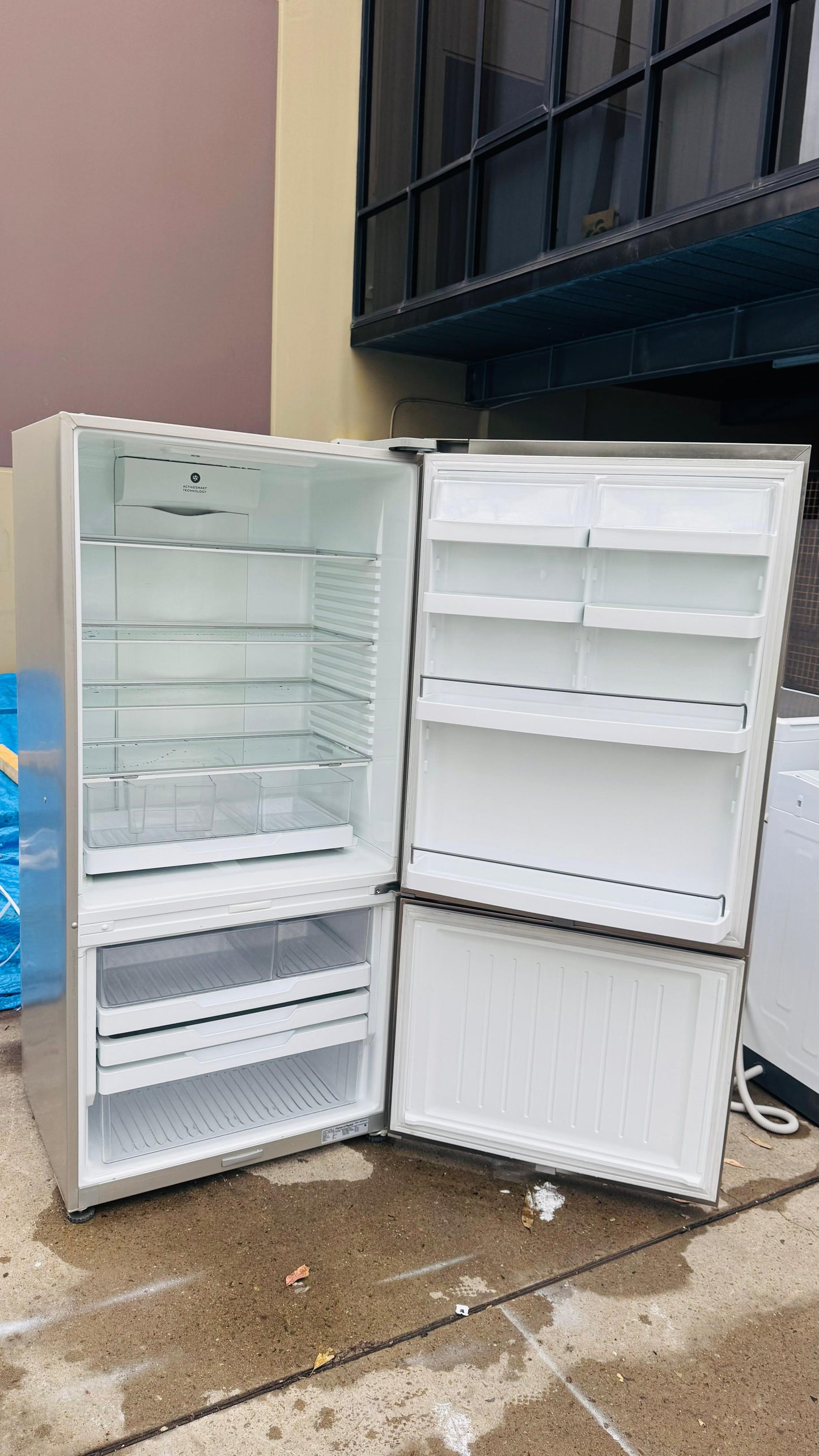 FISHER AND PAYKEL 519 LITRES FRIDGE FREEZER