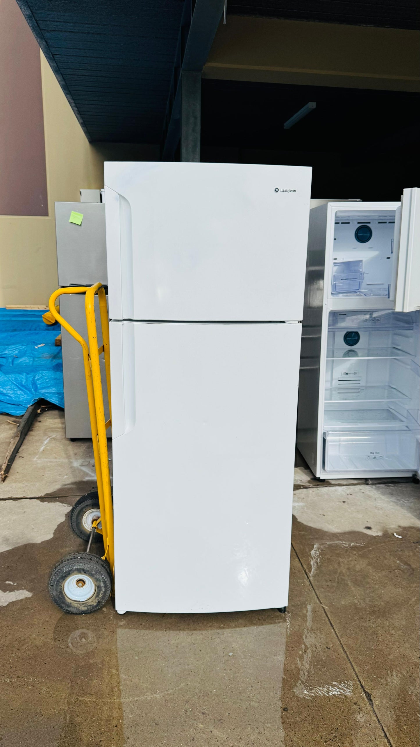 WESTINGHOUSE 462 LITRES FRIDGE FREEZER