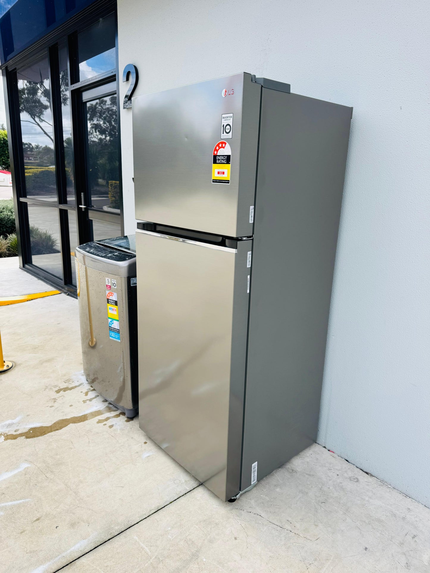 LG 375 LITRES FRIDGE FREEZER