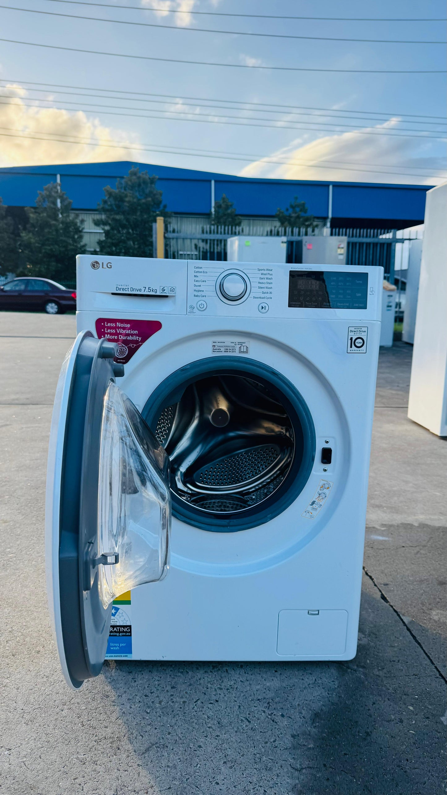 LG 7.5KGS FRONT LOADER WASHING MACHINE