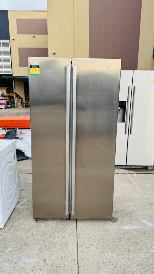 WESTINGHOUSE SIDE BY SIDE 606 LITRES FRIDGE FREEZER