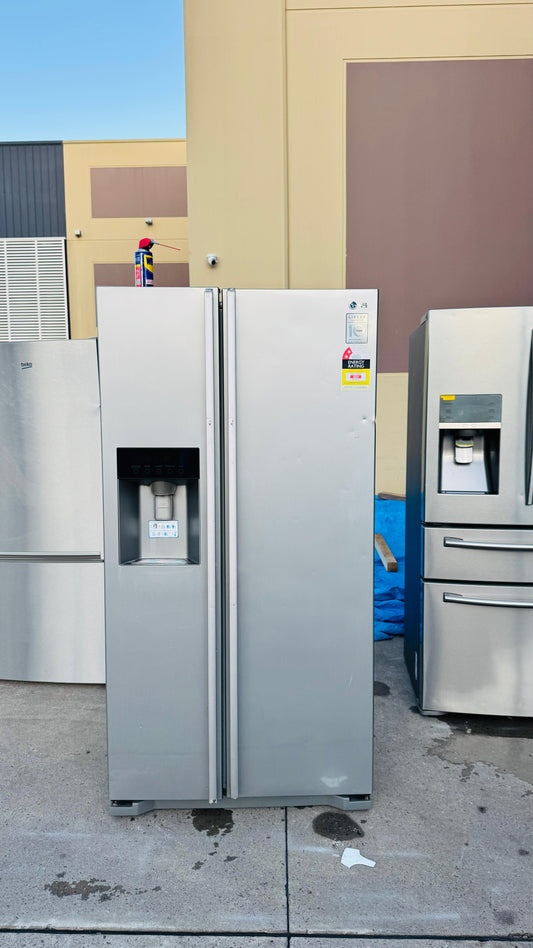 LG SIDE BY SIDE 567 LITRES FRIDGE FREEZER