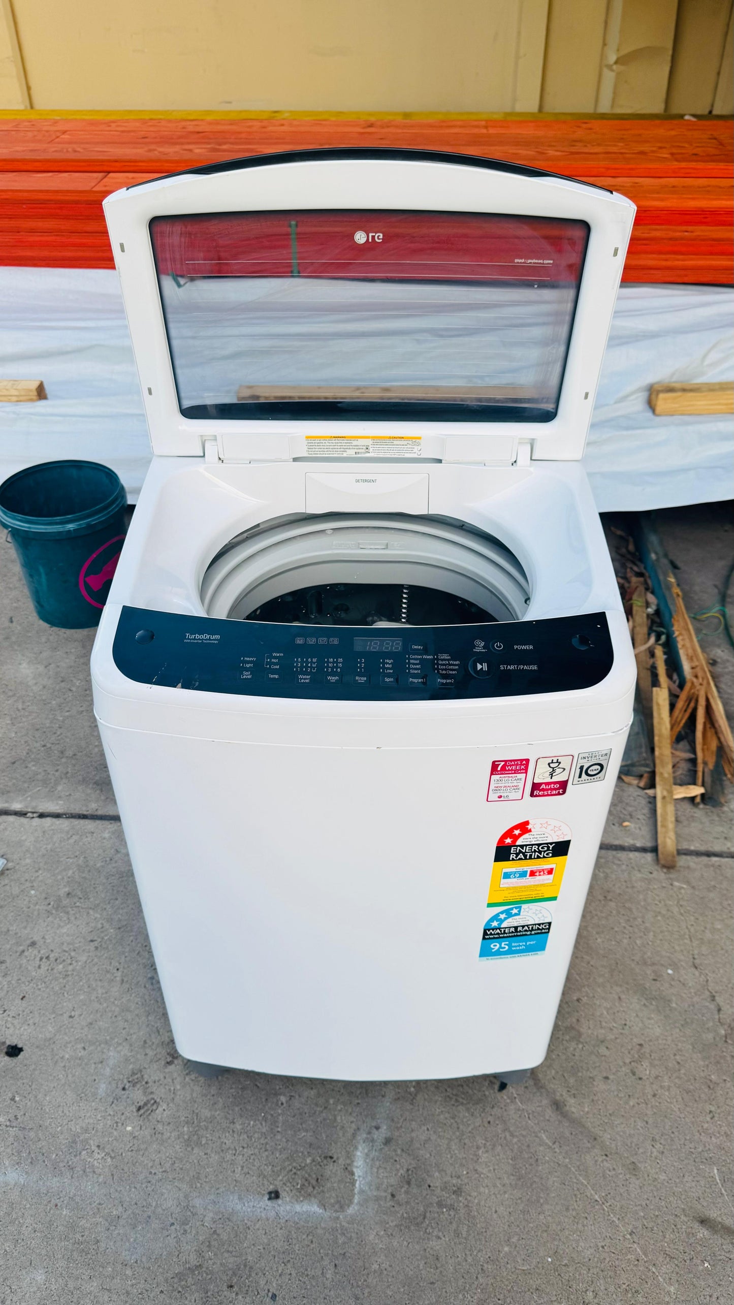 LG 6.5KGS TOP LOADER WASHING MACHINE