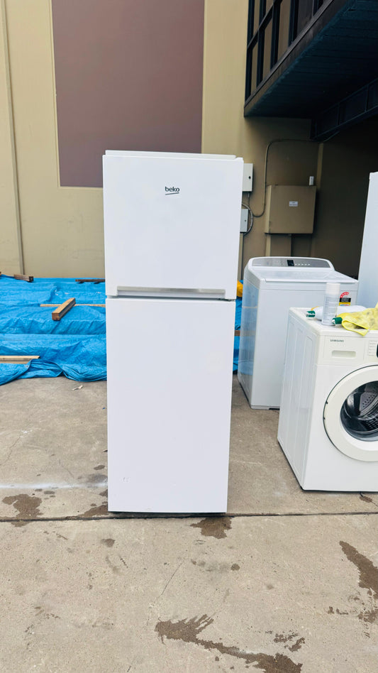 BEKO 245 LITRES FRIDGE FREEZER