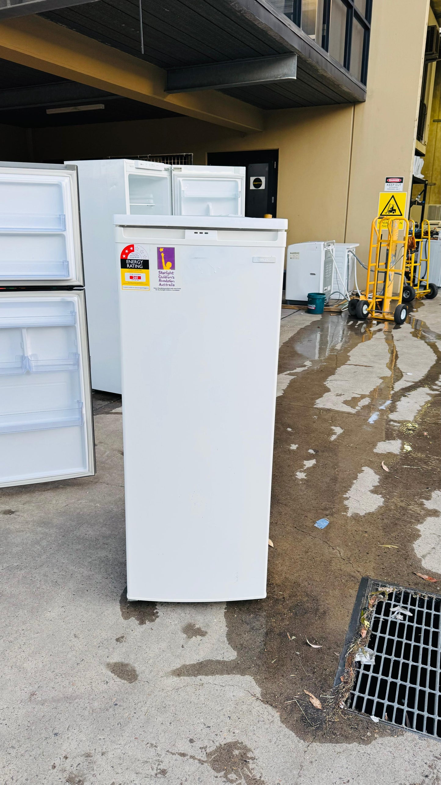 CHANGHONG 208 FREEZER ONLY