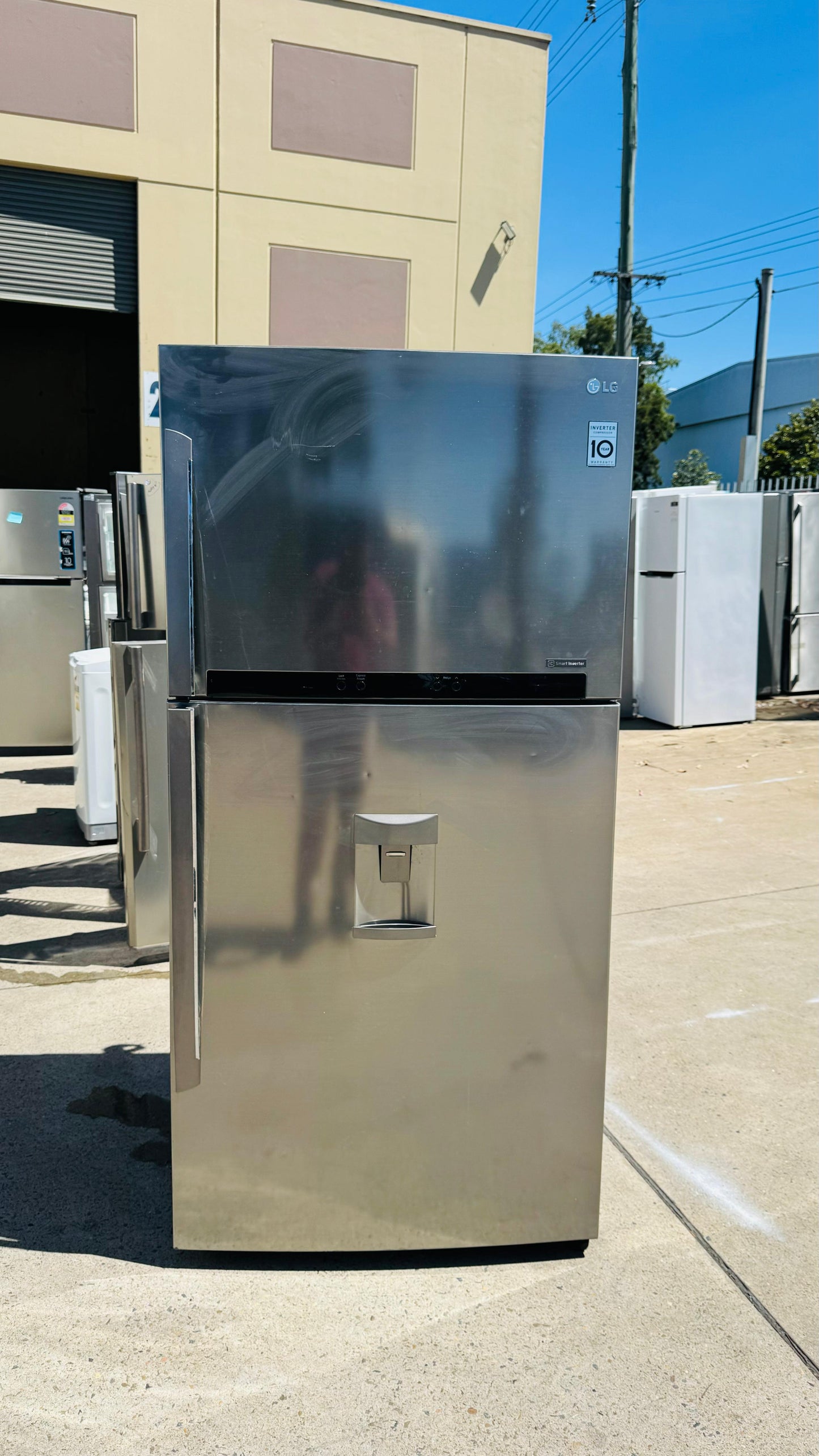 LG 600 LITRES FRIDGE FREEZER