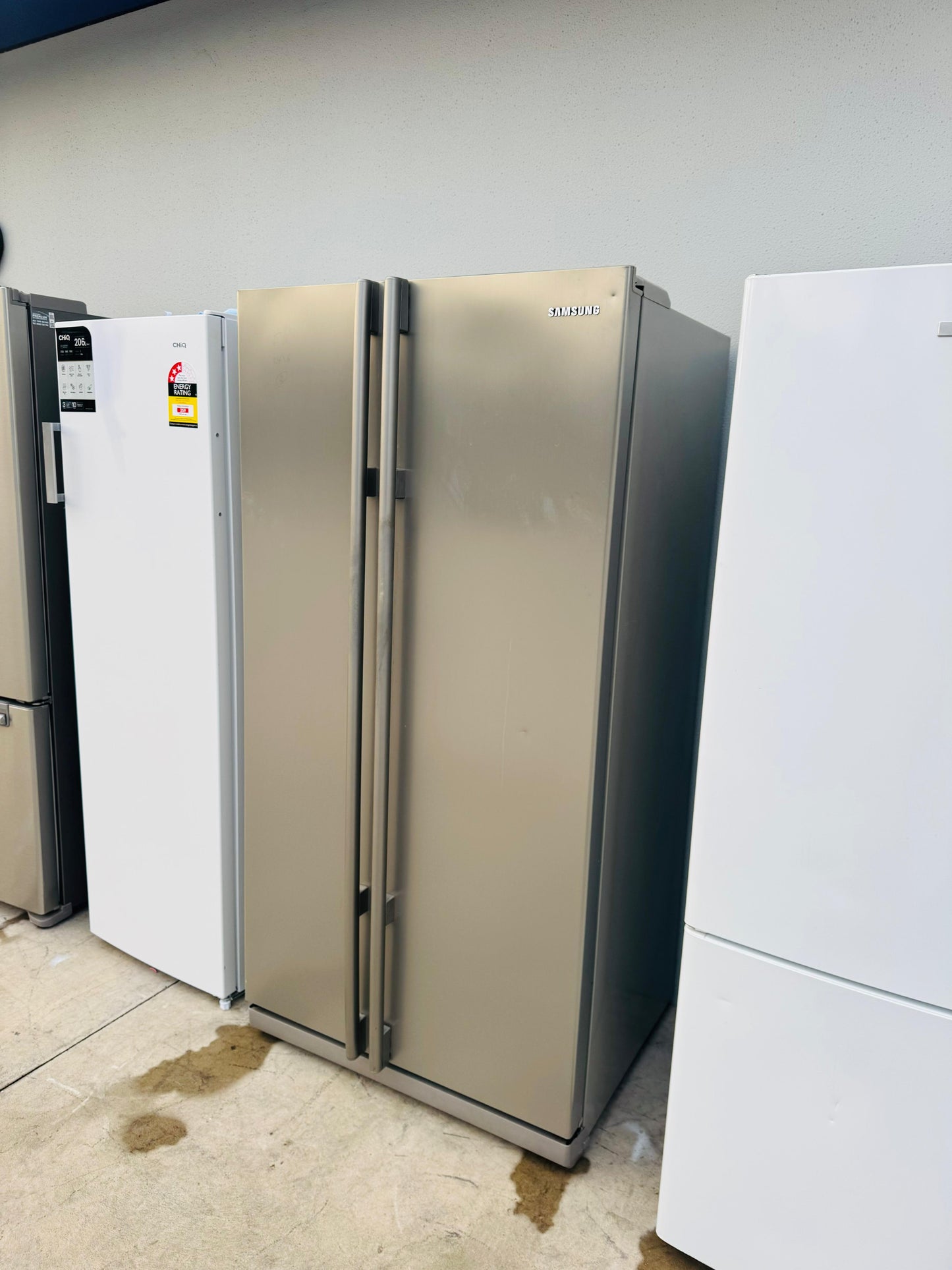 SAMSUNG 539 LITRES SIDE BY SIDE FRIDGE FREEZER
