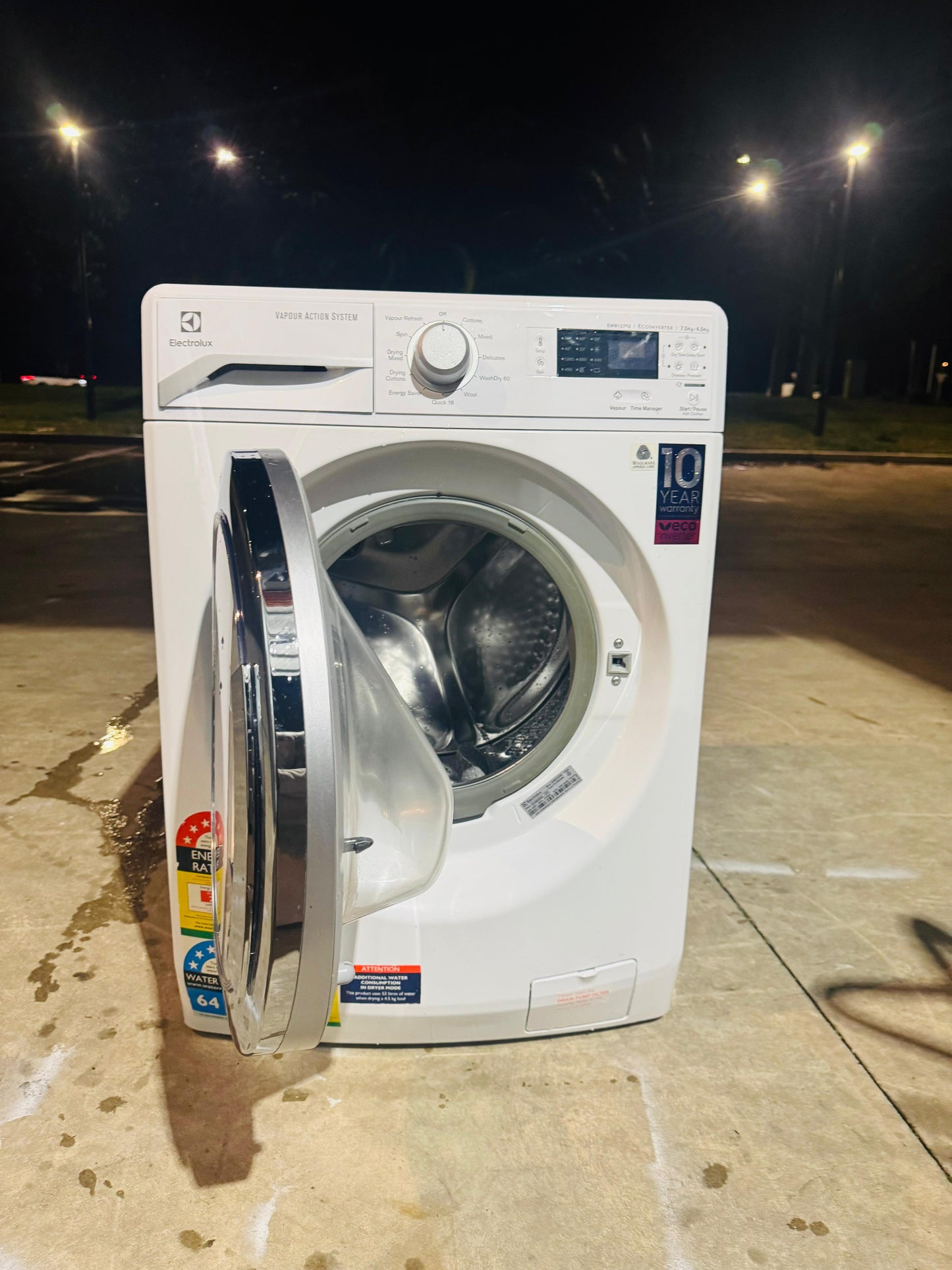 ELECTROLUX 7.5 KGS FRONT LOADER  WASHING MACHINE