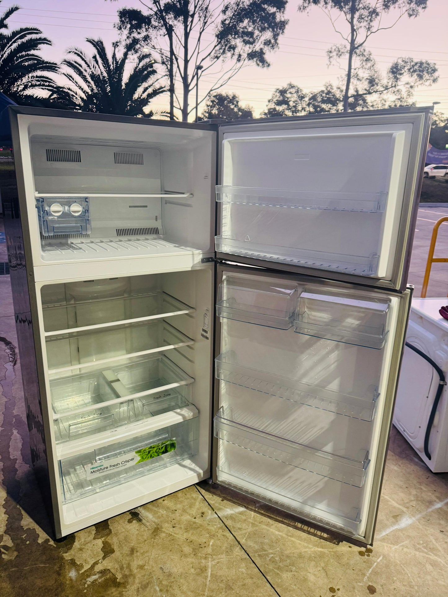 HISENSE 527 LITRES FRIDGE FREEZER