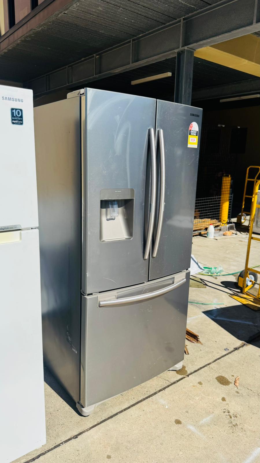 SAMSUNG 579 LITRES FRENCH DOOR FRIDGE FREEZER