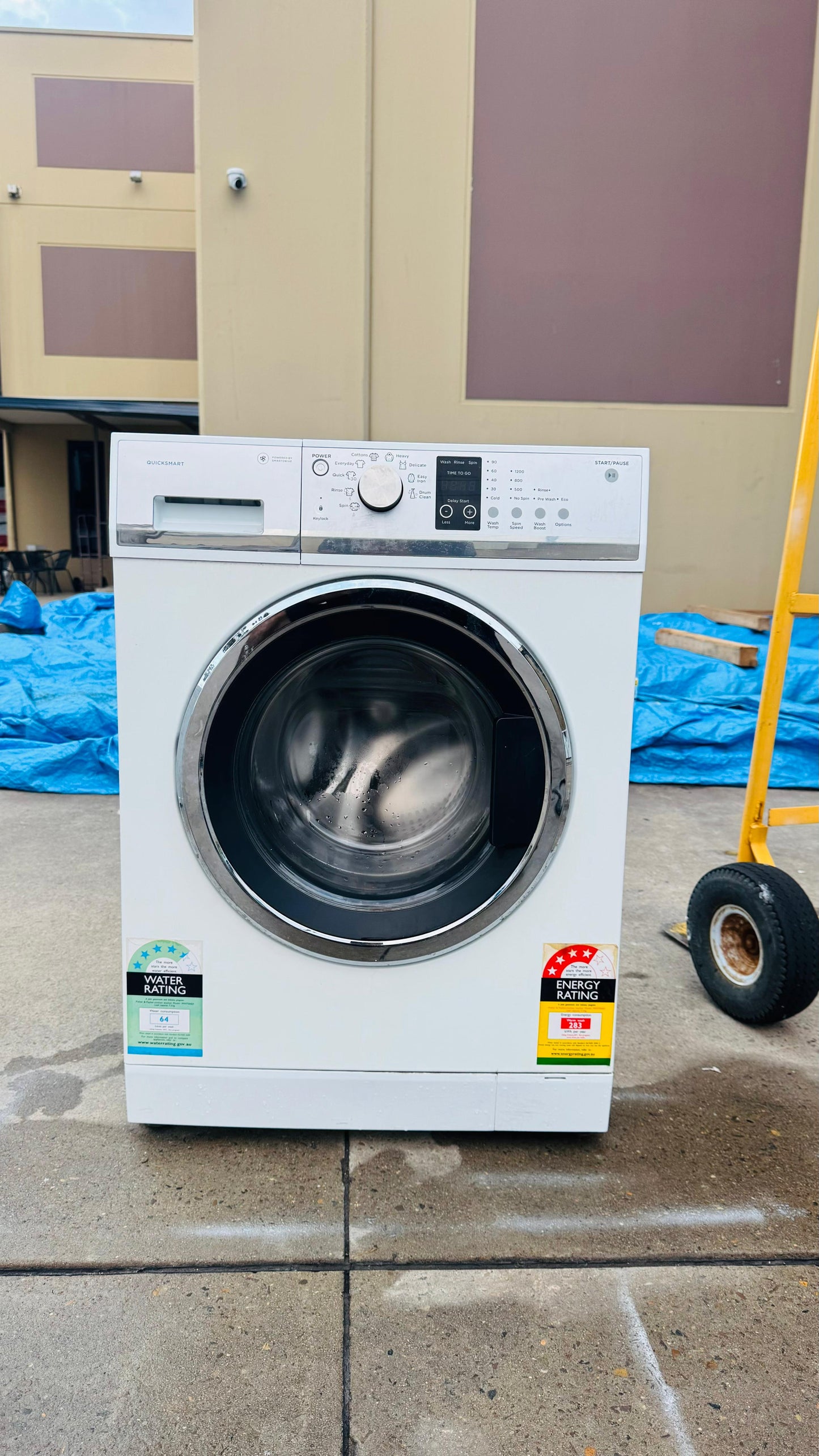 FISHER AND PAYKEL 7.5KGS FRONT LOADER WASHING MACHINE