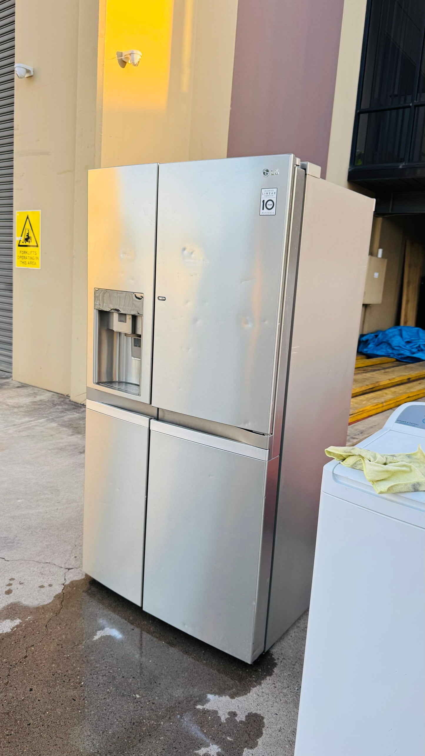 LG SIDE BY SIDE 661 LITRES FRIDGE FREEZER