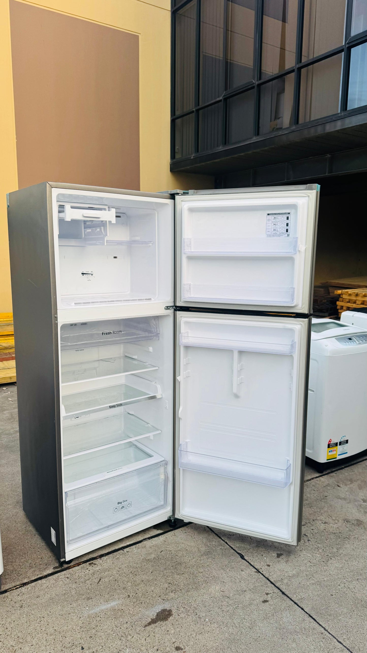 SAMSUNG 415 LITRES FRIDGE FREEZER
