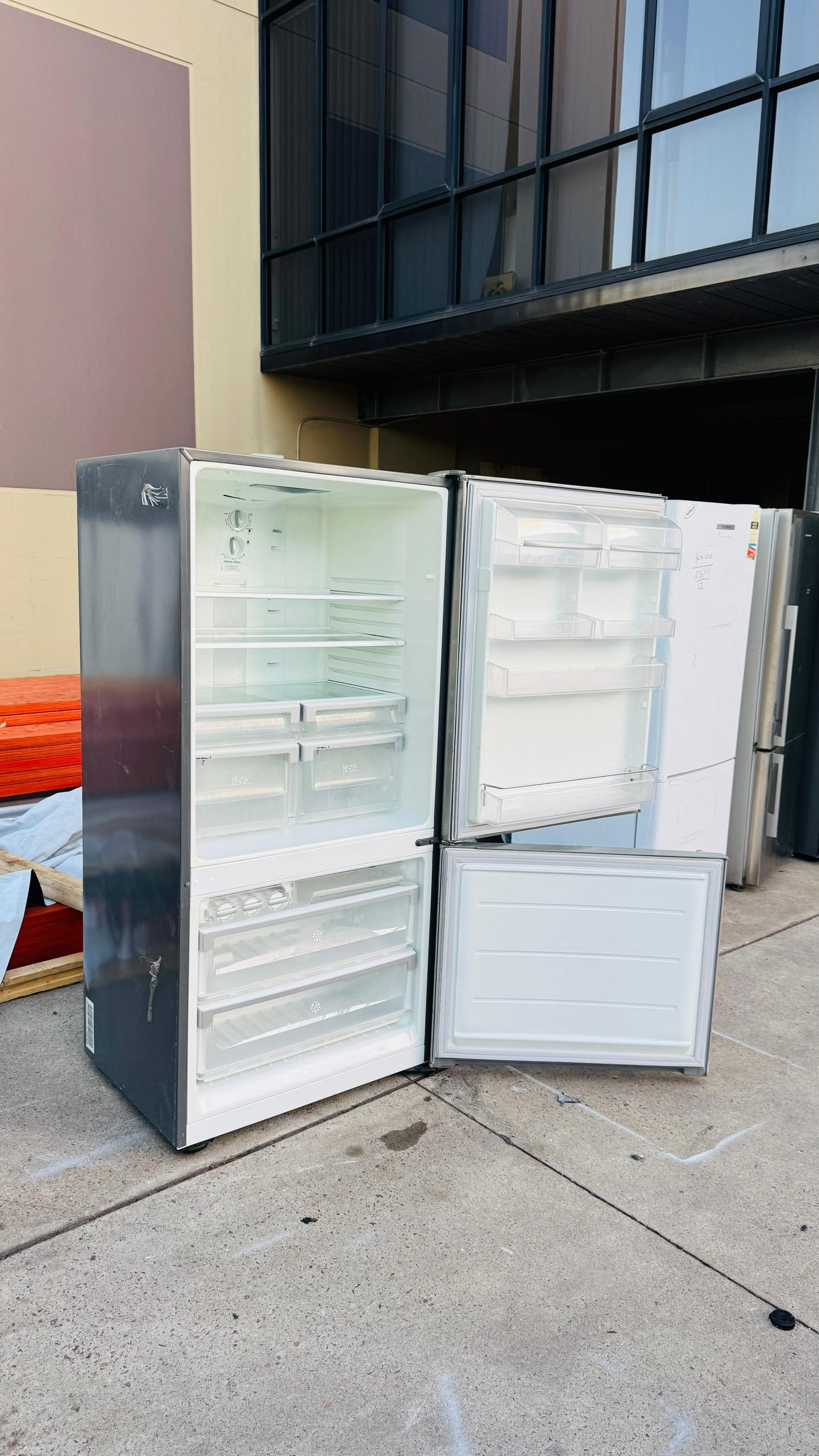 ELECTROLUX 510 LITRES FRIDGE FREEZER