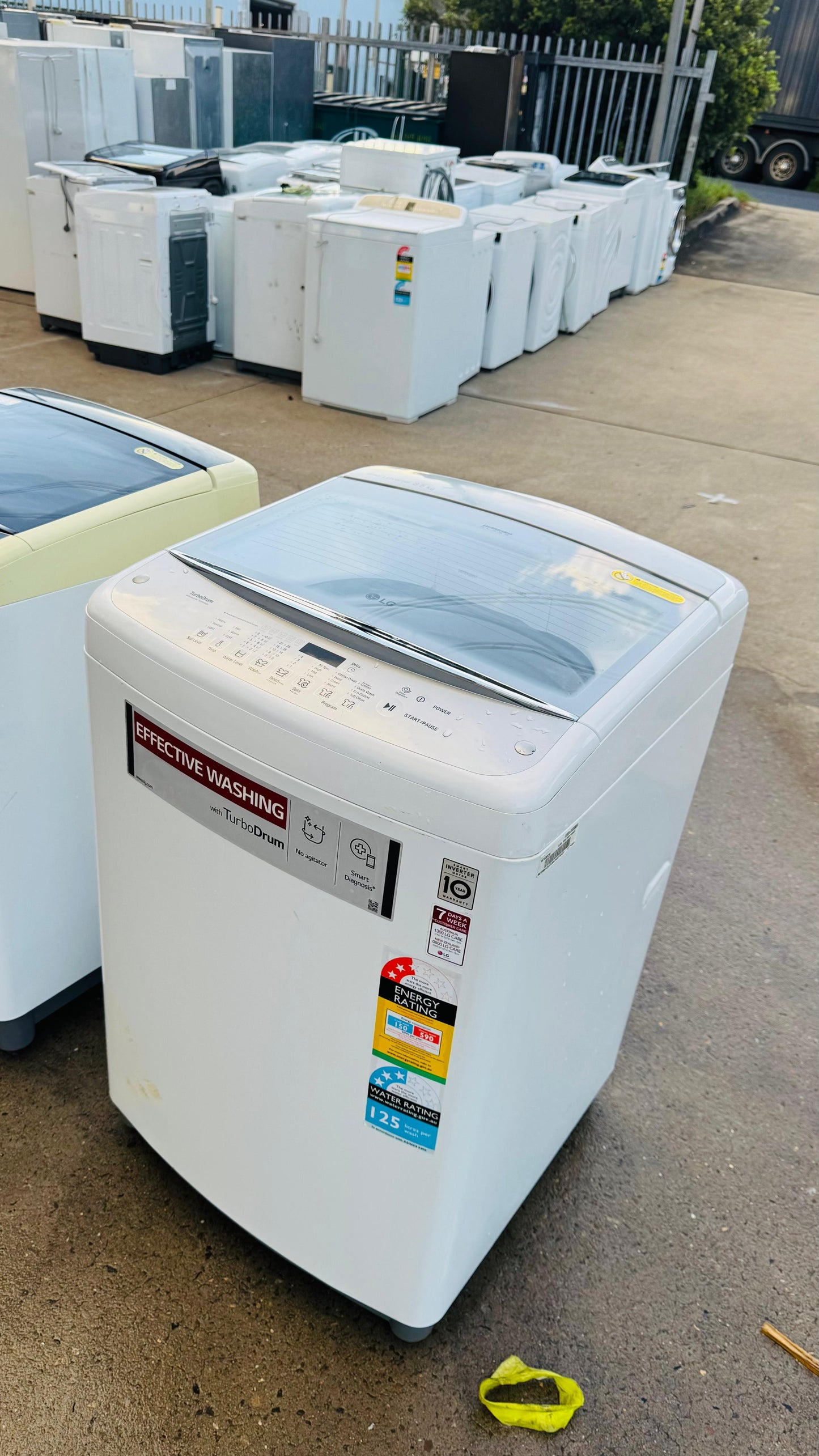 LG 8.5KGS TOP LOADER WASHING MACHINE