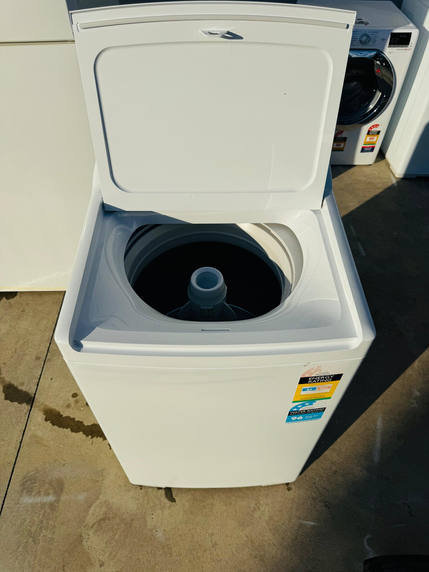 FISHER AND PAYKEL 8.5 KGS TOP LOADER WASHING MACHINE