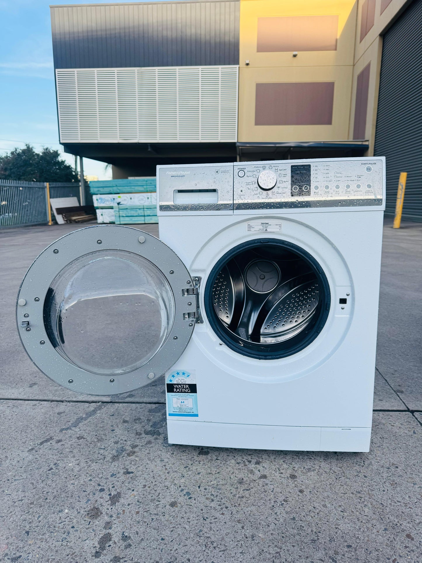 FISHER AND PAYKEL 7.5KGS FRONT LOADER WASHING MACHINE