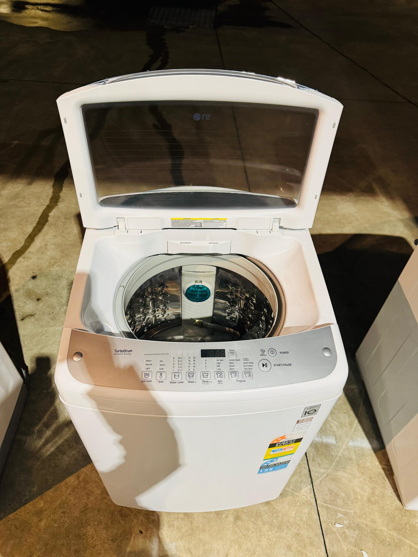 LG 8.5KGS TOP LOADER WASHING MACHINE