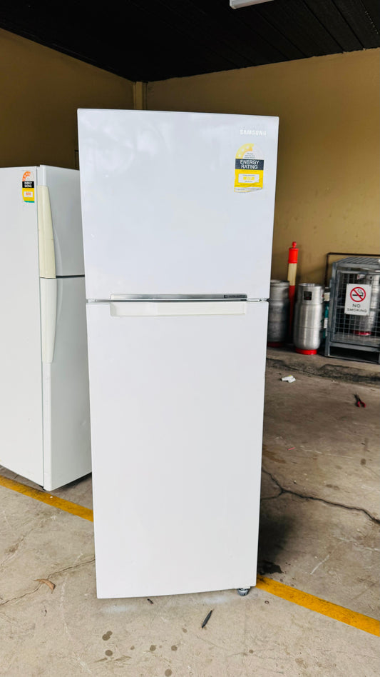 SAMSUNG 393 LITRES FRIDGE FREEZER