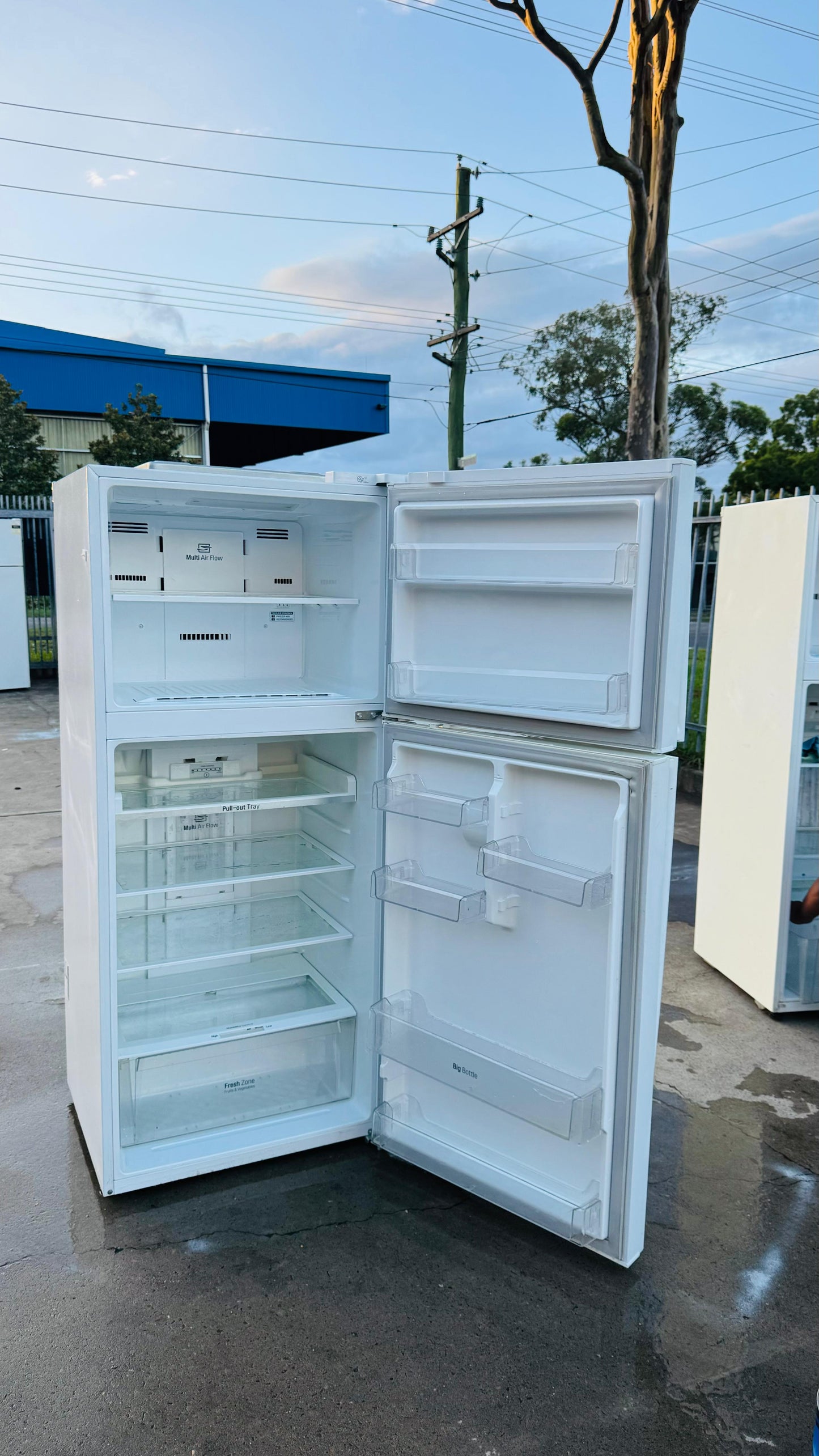 LG 442 LITRES FRIDGE FREEZER