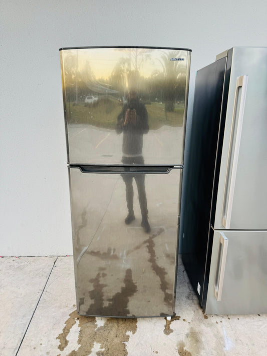 SAMSUNG 367 LITRES FRIDGE FREEZER