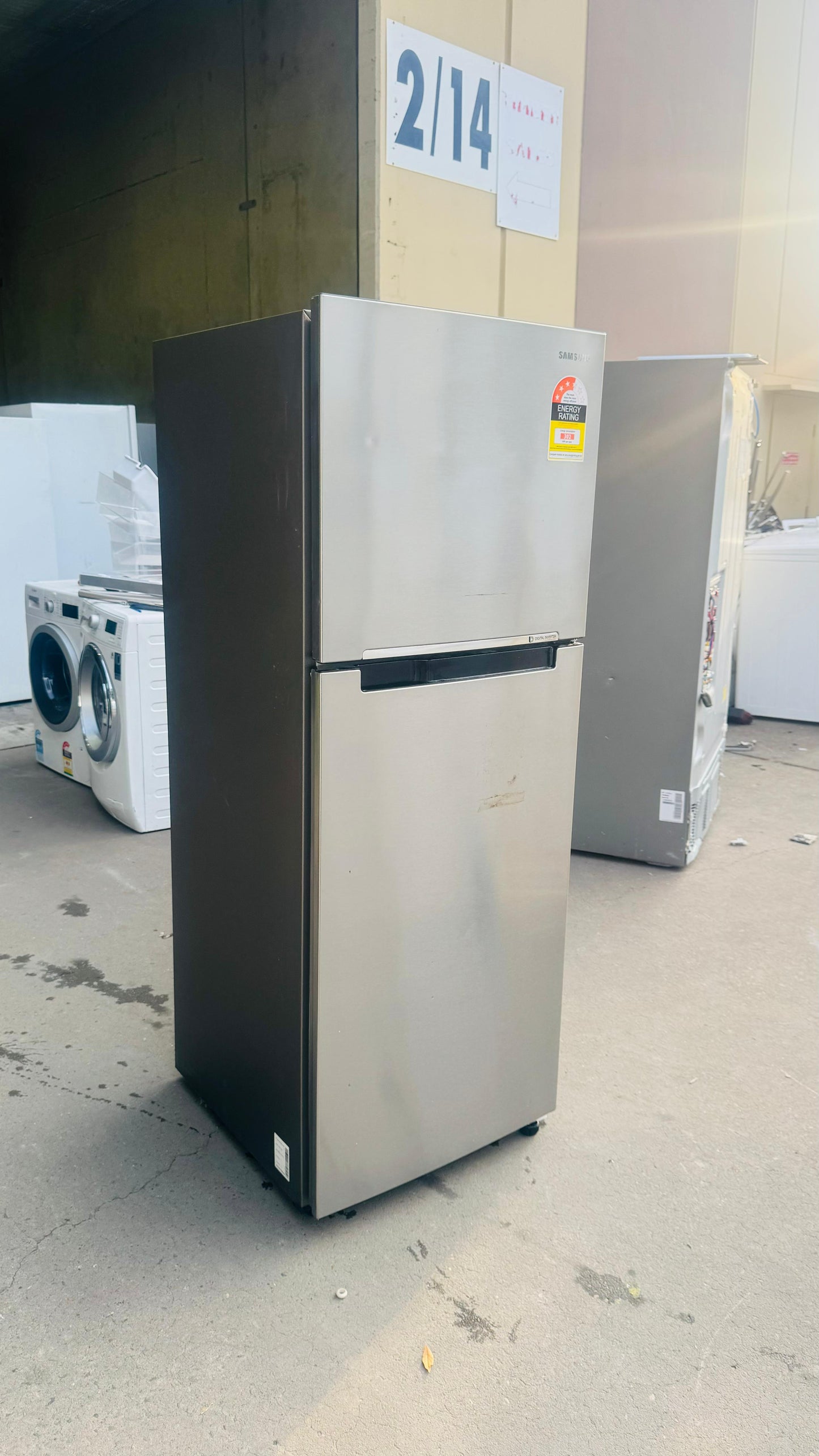 SAMSUNG 318 LITRES FRIDGE FREEZER